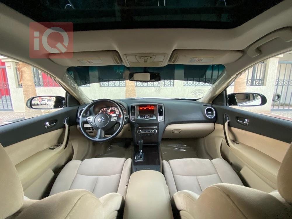 نيسان ماكسيما